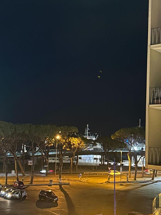 Holiday House Maurizio フォルミア エクステリア 写真