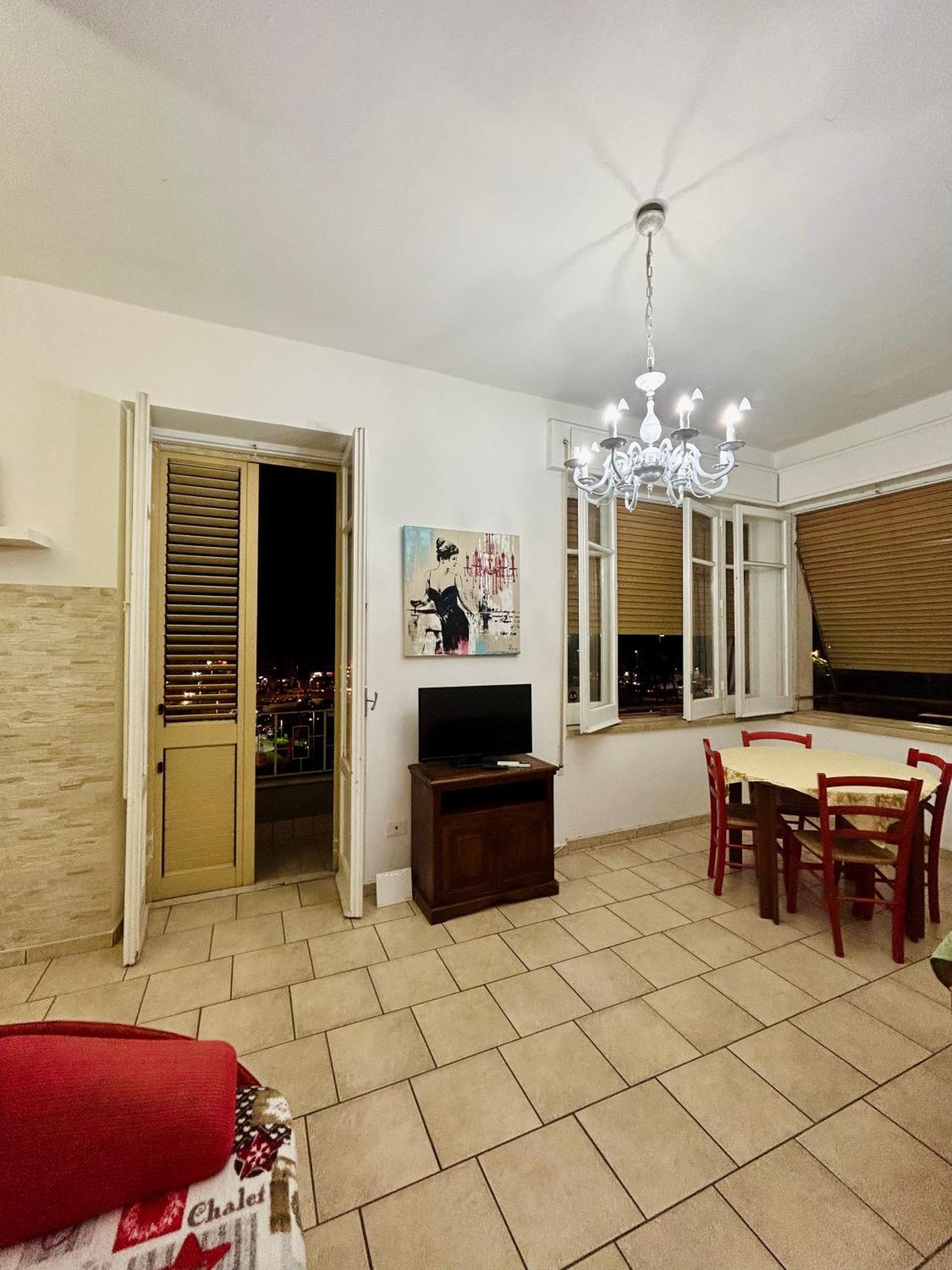 Holiday House Maurizio フォルミア エクステリア 写真